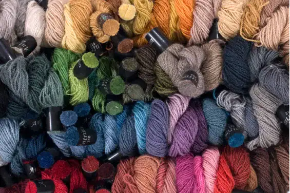 Carpetwoolantrimpoms